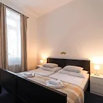 Appartement Little Tom Praag