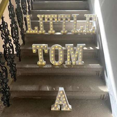 Little Tom Apartament Praga