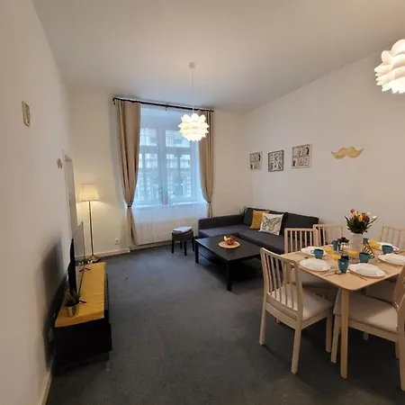 Little Tom Apartament