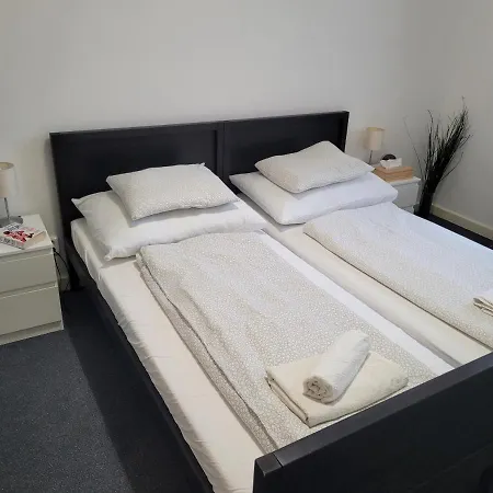 Little Tom Apartament